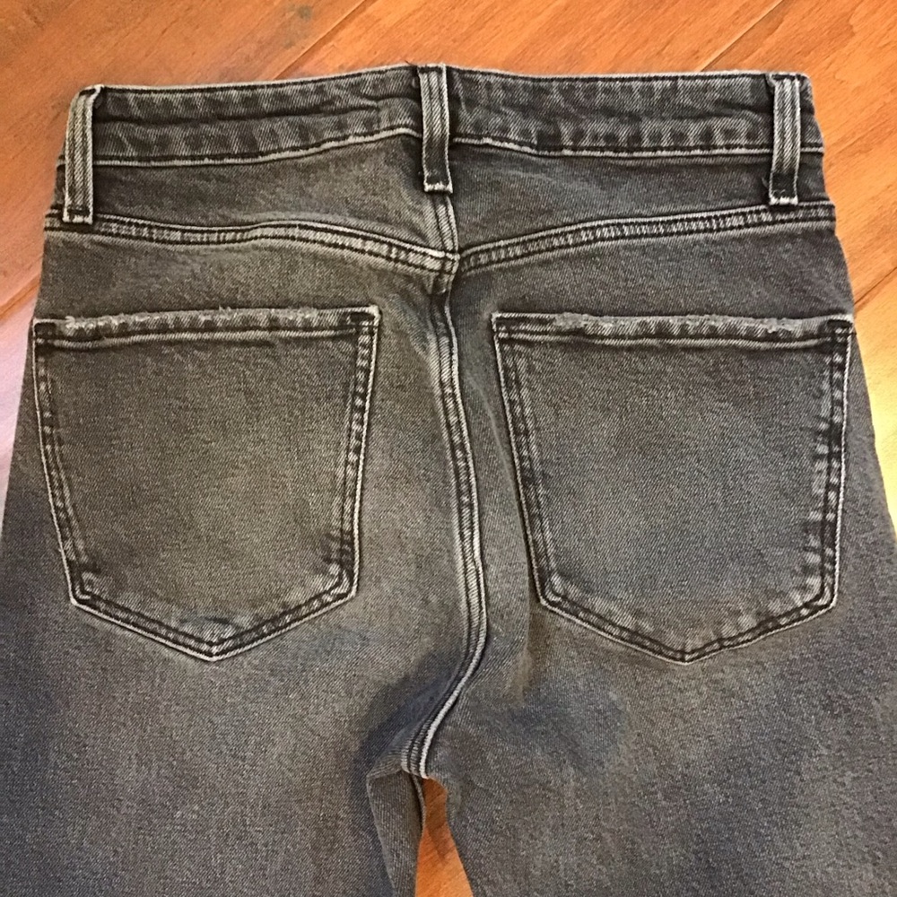 ZARA High Rise Straight Leg Jeans Faded Black Raw Hem - Size 4 / 26 - Picture 7 of 9
